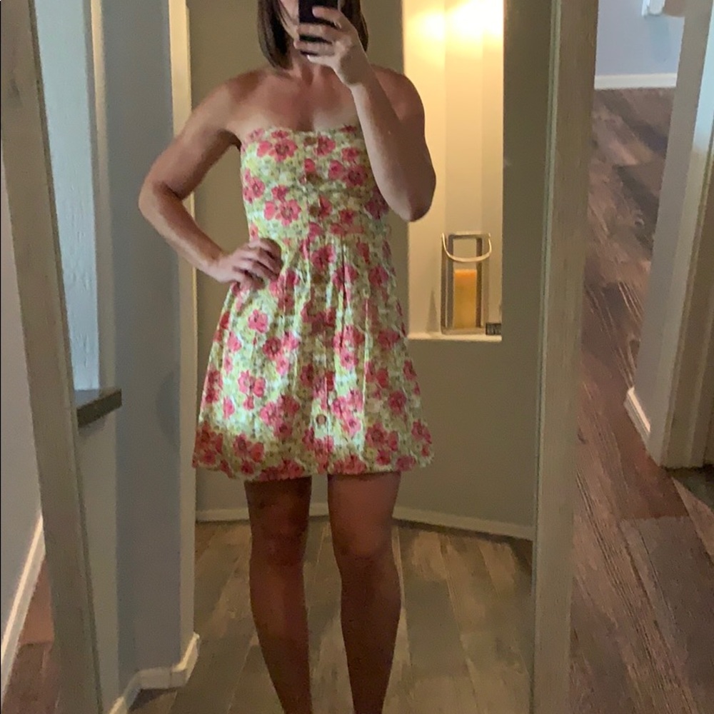 Floral patterned strapless mini